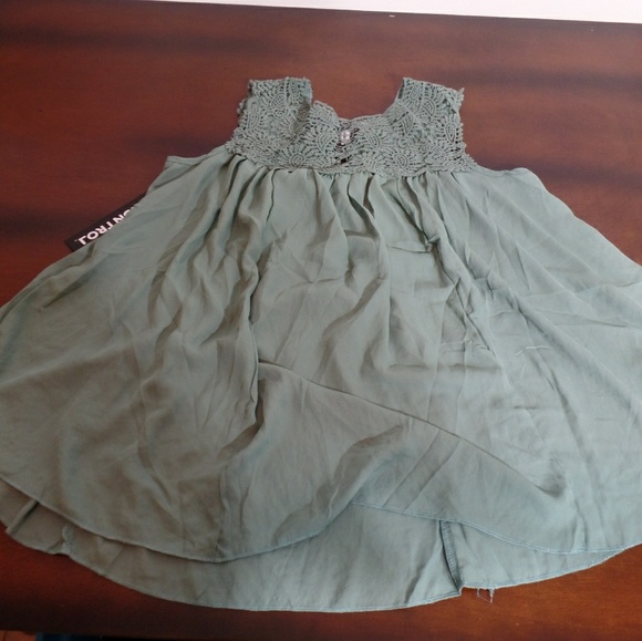 Tops" - Picture 2 of 3